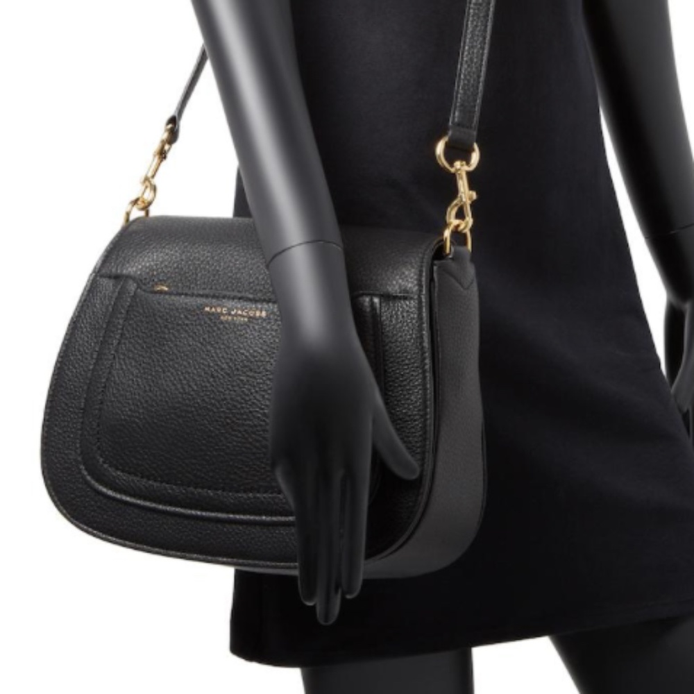Marc Jacobs Empire City Messenger Leather Crossbody Bag (Black)